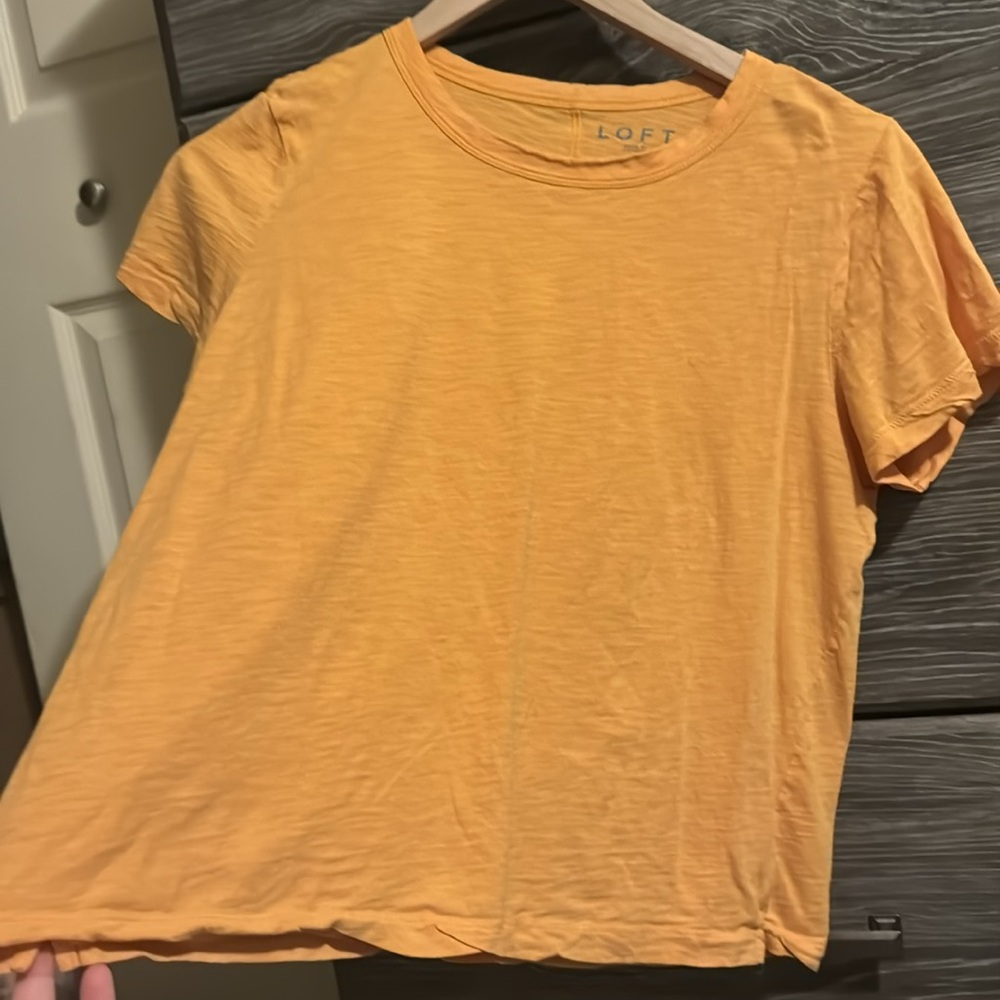 Loft L golden t shirt